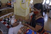 Koronanın pençesindeki Hindistan'da yeni hastalık! Doktorlar binlerce hastanın gözlerini oydu