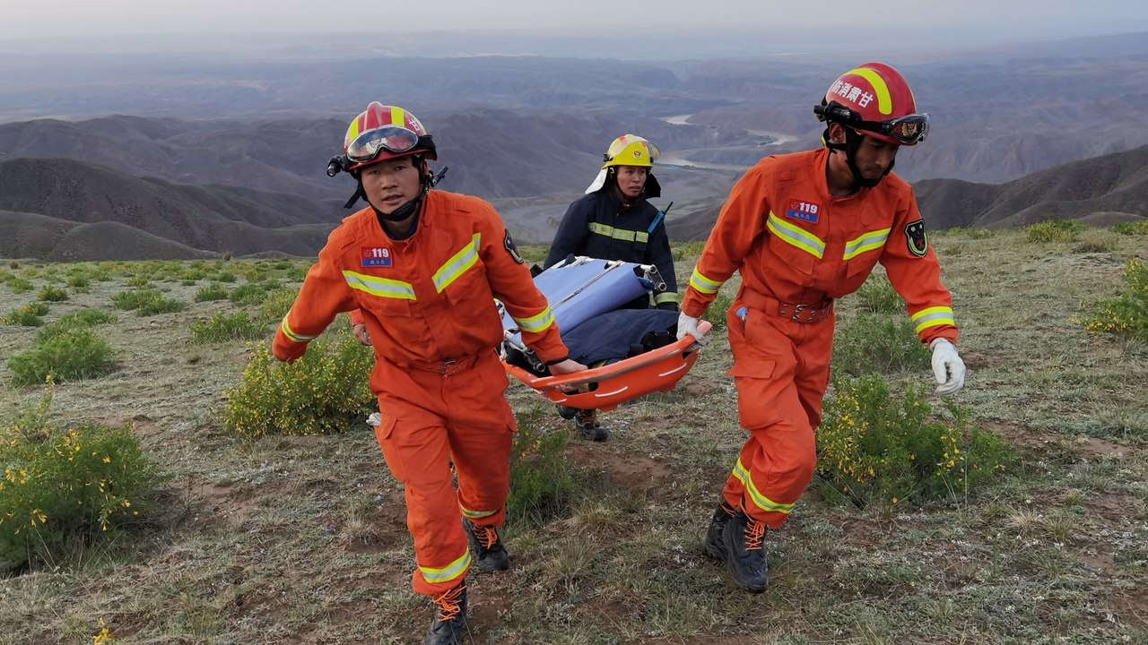 Extreme cold weather hits China ultramarathon,...