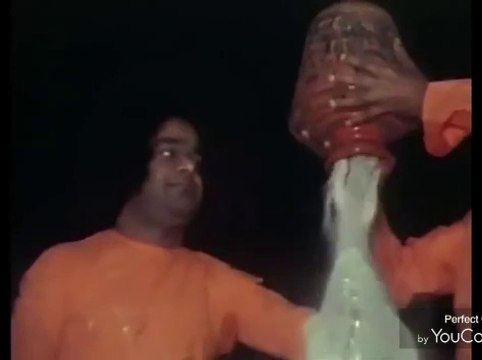 Sathya Sai Baba Vibhuti Miracle | Shirdi Sai Abhishekam | Sathya Sai Baba Blessings