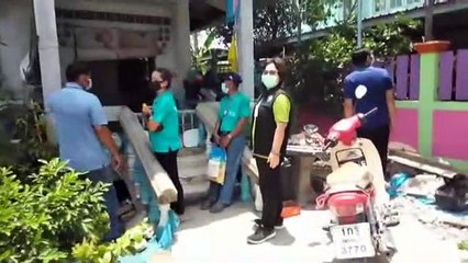 สุพรรณบุรี นายอำเภอเมืองสุพรรณบุรีห่วงใยผู้สูงอายุ ผู้ยากไร้มอบอาหารบรรเทาความเดือดร้อน(คลิป)