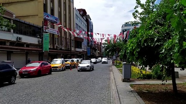 DİYARBAKIR - 'Kademeli normalleşme' döneminin ilk hafta sonu kısıtlamasında sessizlik hakim