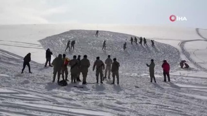 'Çığ timi' güvenlik korucuları afetlere hazır