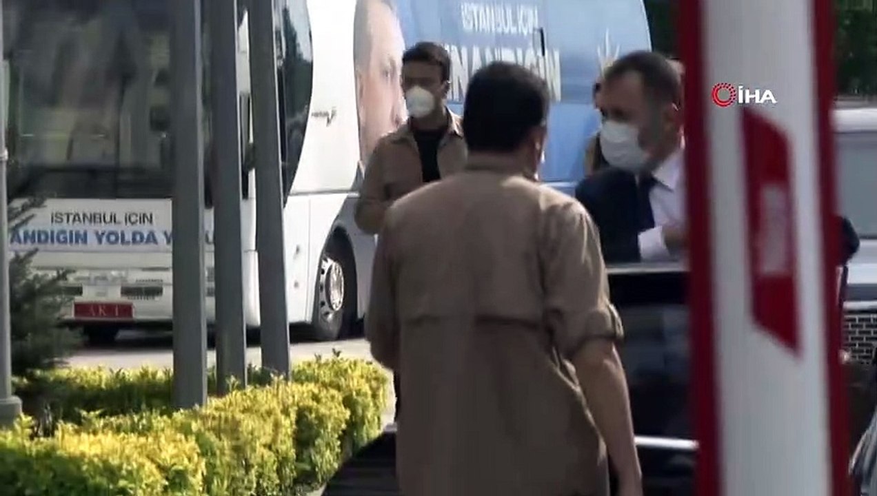 Cumhurbaşkanı Erdoğan, AK Parti İstanbul İl Başkanlığı'na geldi