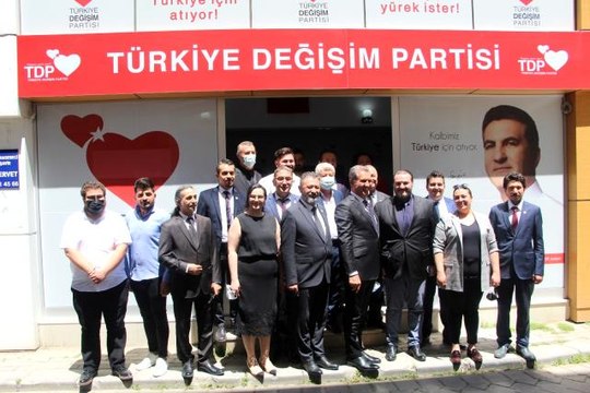 Mustafa Sarıgül, Saide Zorlu'nun cenaze töreni dolayısıyla Denizli'de
