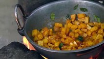 Easy Potato Fry Recipe - Aloo Fry | Mezhukkupuratti