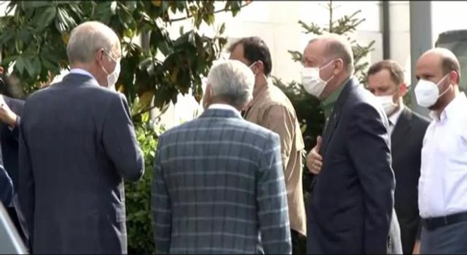 Cumhurbaşkanı Erdoğan, AK Parti İl Başkanlığı'nı ziyaret etti