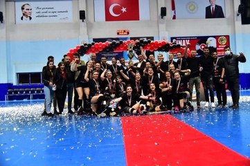 Kastamonu Belediyespor, şampiyonluk kupasını aldı