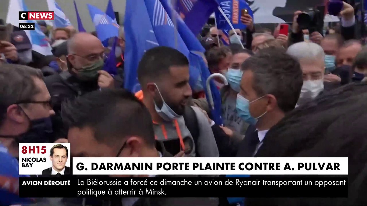 Gérald Darmanin a annoncé  porter plainte contre Audrey Pulvar, qui avait jugé "assez glaçante" la manifestation des policiers mercredi devant l'Assemblée nationale