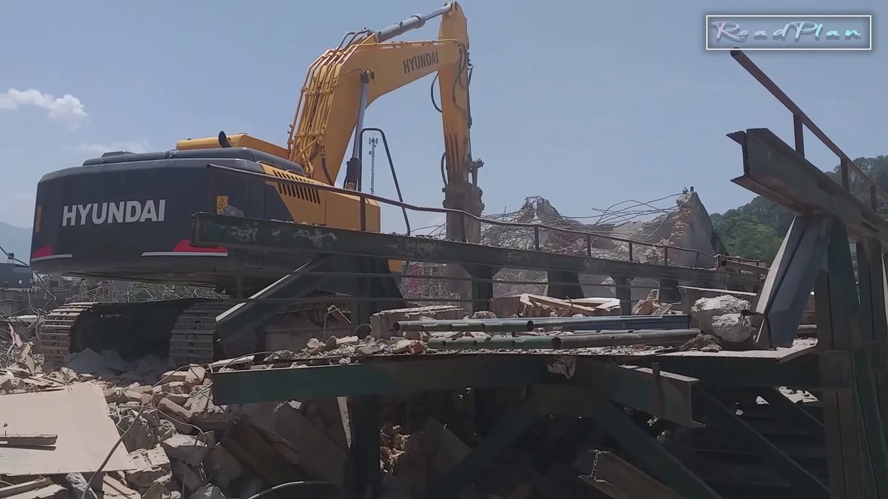 Hyundai 220 Excavator Breaching The Wall Tf The Sky Bridge |EXCAVATOR Going On Hard Work | RoadPlan