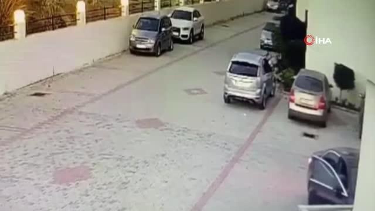 Son Dakika | Komşu kadınlardan kadın öğretmene...