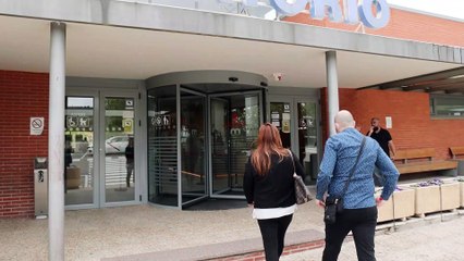 Familiares y amigos dan su último adiós a Octavio Aceves