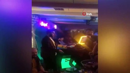 Otelin terasında doğum günü partisi skandalı