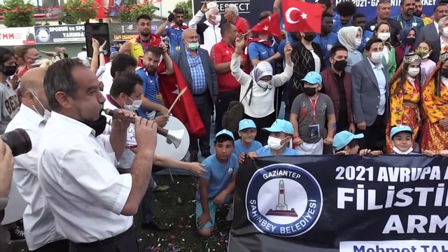 GAZİANTEP - EAFF Şampiyonlar Ligi şampiyonu Şahinbey Belediyespor'da büyük gurur yaşanıyor
