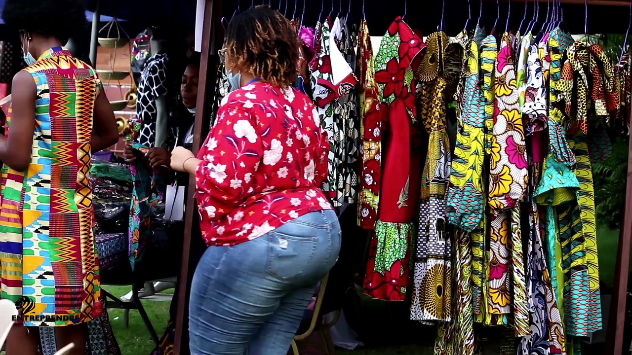 Cauris d_or Fête des pagnes expositions  ventes