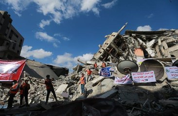 İsrail saldırısında harabeye dönen Gazze'de temizlik seferberliği