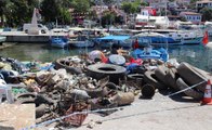 KAŞ'TA DENİZ DİBİ TEMİZLİĞİNDE ÇIKAN ATIKLAR ŞAŞIRTTI