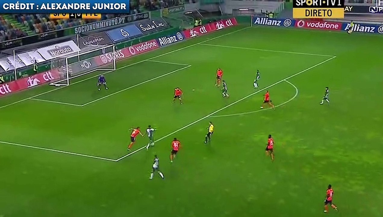 Les skills de Matheus Pereira avec les jeunes du Sporting CP