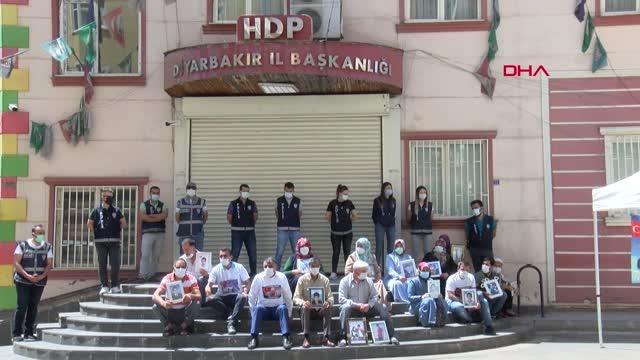 DİYARBAKIR EVLAT NÖBETİNDEKİ BABA ARTIK HERKES HDP'NİN İÇ YÜZÜNÜ GÖRSÜN