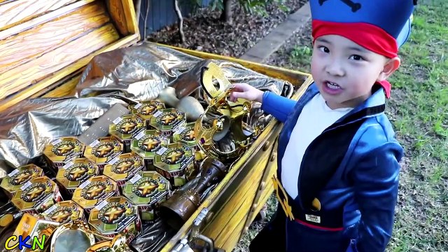 Captain Jake Found The Biggest Treasure X Chest Pirate Treasure Hunt Fun With Ckn Toys