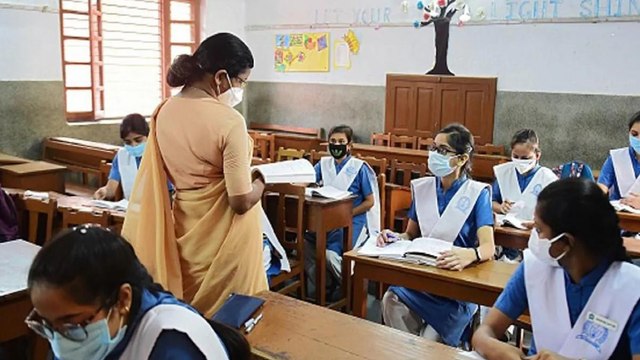 Board exams amidst corona crisis: Here's what experts said