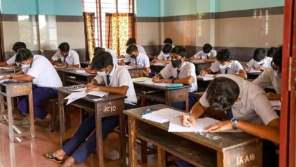 What is Centre's plan to conduct CBSE class 12 exam?