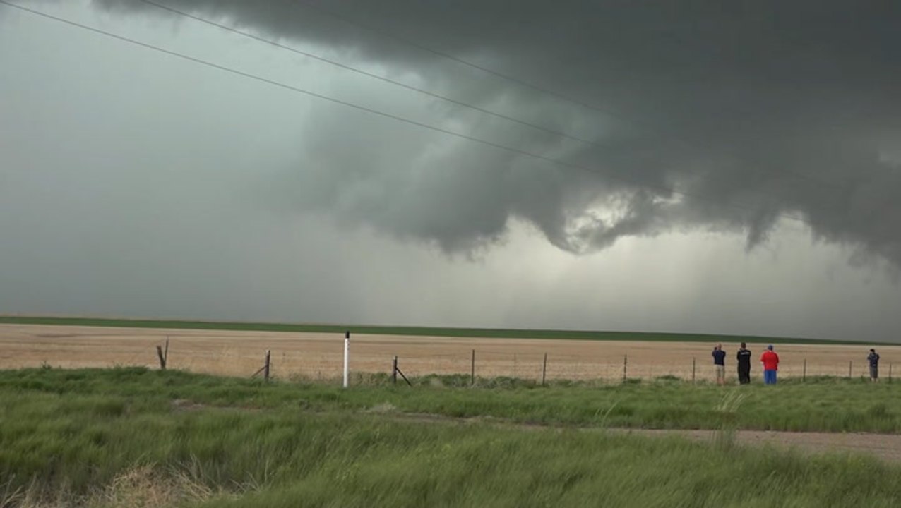 Intense thunderstorms sweep through Colorado