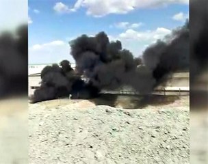 Yanan lastiklerin dumanı gökyüzünü kapladı