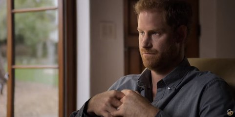 El príncipe Harry revela que abusó de las drogas y el alcohol para afrontar la muerte de s