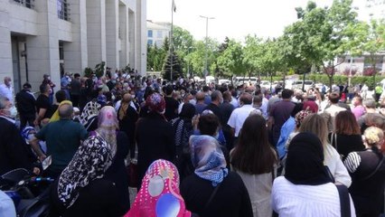 SİLİVRİ'DE OĞLU BIÇAKLANARAK ÖLDÜRÜLEN ANNE: YARASI KAPANMAZ, ACILAR İÇERİSİNDEYİM