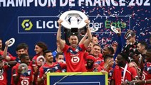 Fransa Ligue 1 şampiyonu Lille'in kupası, Burak Yılmaz'ın ellerinde havaya yükseldi