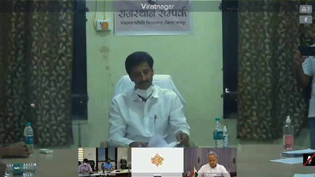 हेमाराम के बगावती सुर, इन्द्रराज बरसा रहे 'फूल'