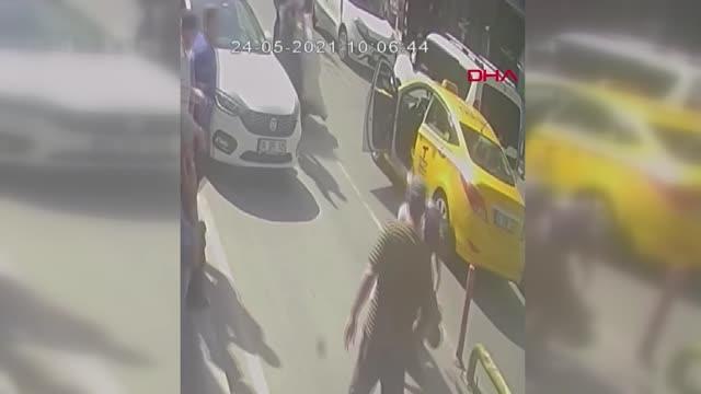 Son dakika haberleri: TAKSİCİ VE MÜŞTERİ ARASINDA 'KISA MESAFE' KAVGASI KAMERADA