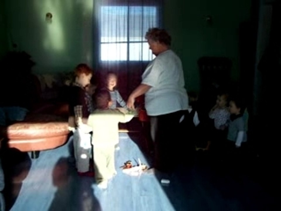 Tante Thé dans avec les amis