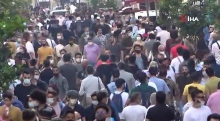 İstiklal Caddesinde 'iğne atsan yere düşmeyecek' dedirten yoğunluk