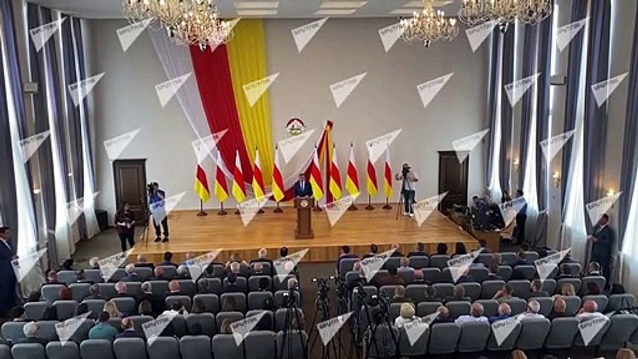 Анатолий Бибилов назвал гибель Инала Джабиева вопиющим случаем