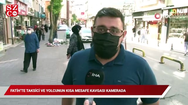 Fatih’te taksici ve yolcunun kısa mesafe kavgası kamerada