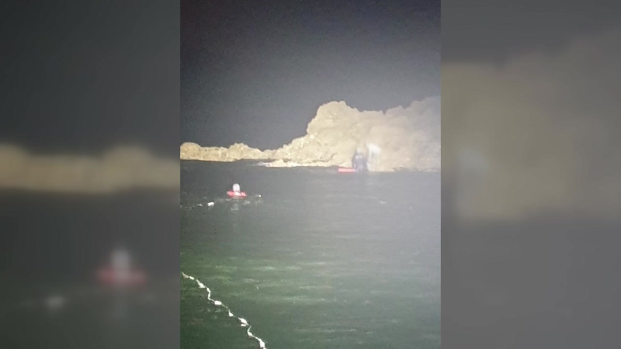 해경, 갯바위에 고립된 60대 남성 구조 / YTN