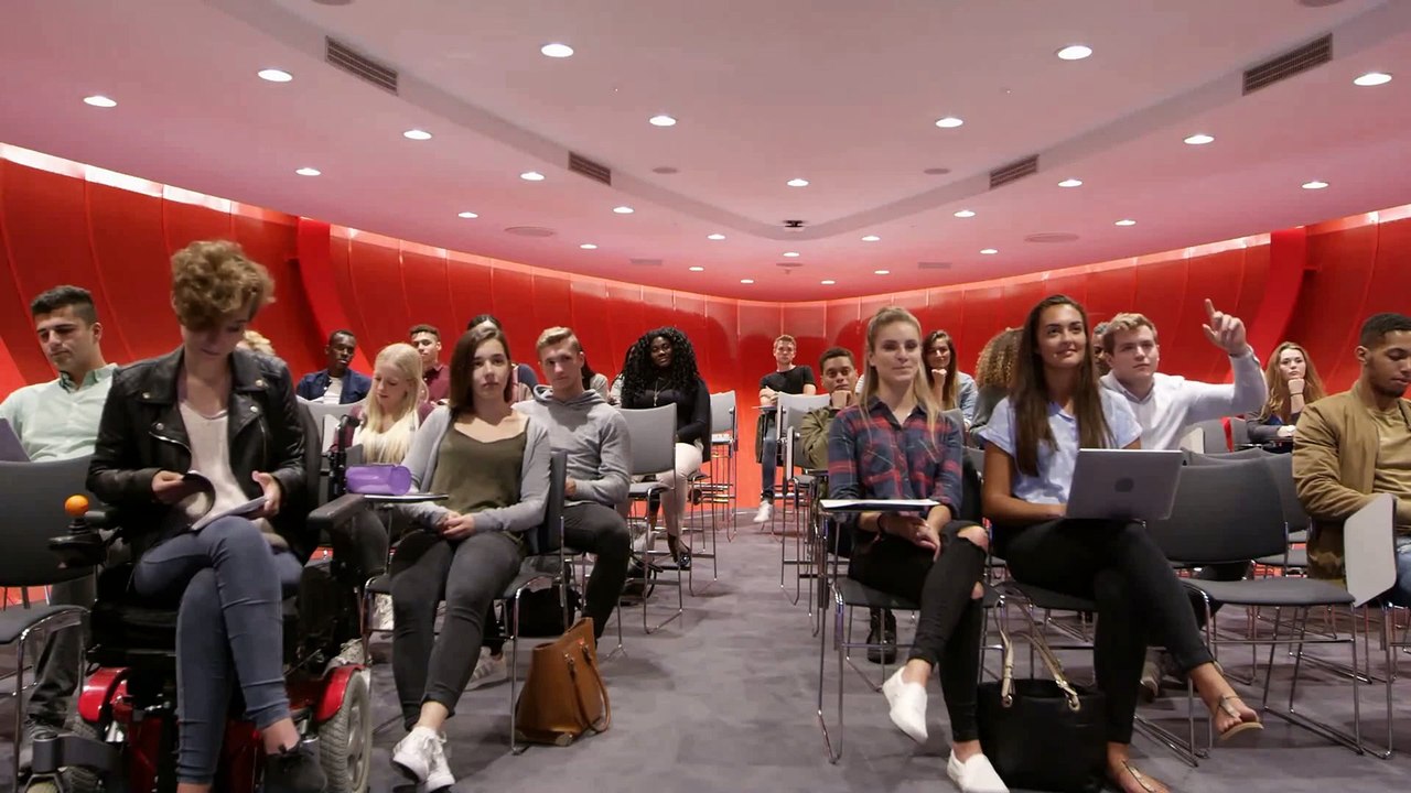 Cours d'économie générale; Chapitre 27) Capitalisme Rhénan et capitalisme anglo-saxon.