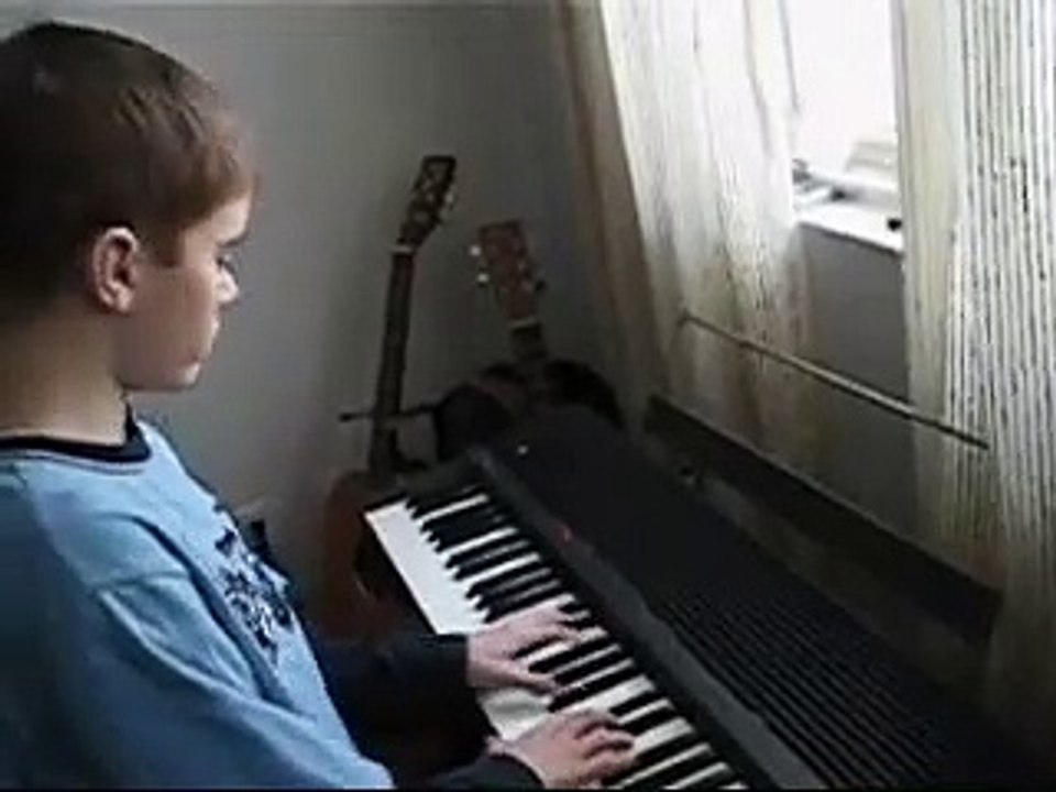 Justin playing Kates song on the keyboards
