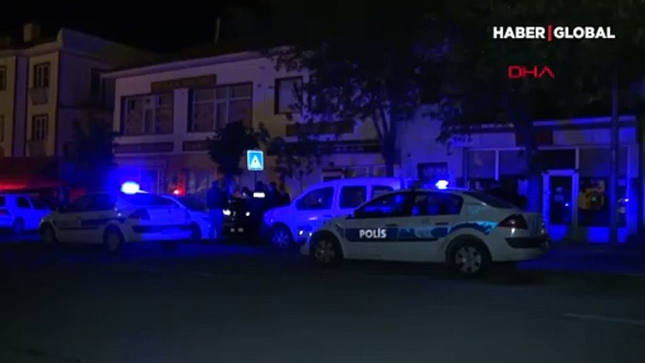 Kumarbazlar polisten kaçmak için köprü kurmuş