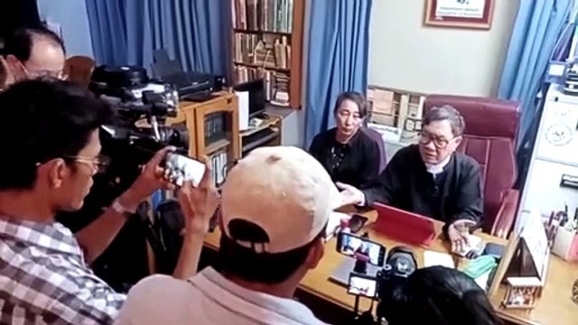 Аун Сан Су Чжи лично появилась в суде впервые после ареста