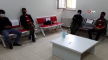 Ardahan'da 9 düzensiz göçmen yakalandı, 1 organizatör tutuklandı
