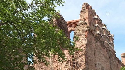 İZMİR - Bergama Antik Kenti'ndeki 1800 yıllık yaşam dünyaya tanıtıldı