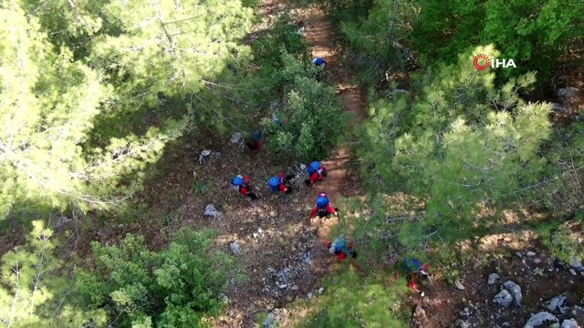 Arama kurtarma ekipleri Ukraynalı kayıp kadın dağcı için seferber oldu