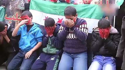 Gazzeli çocuklar Halep için ağlayarak dua etti