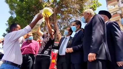 محافظ الغربية يشهد إلقاء ٤ مليون زريعة سمك في قناة طنطا الملاحية