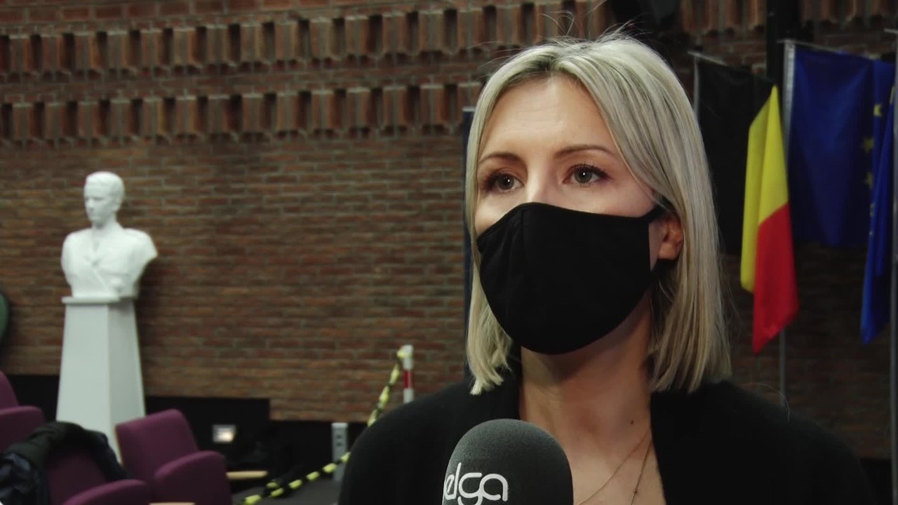 Le SGRS a commis des erreurs, admet le chef de la Défense (Ludivine Dedonder)