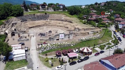 Kazdıkça tarih çıkmaya devam ediyor... Antik tiyatroda kazılar yeniden başladı