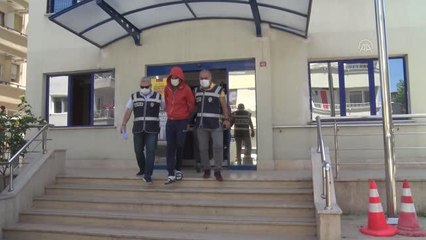 Sokakta bir kişiyi darbedip para ve cep telefonunu gasbeden şüpheli yakalandı