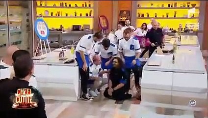 Chefi la Cutite sezonul 10 episodul 39 online 25 Mai 2021 p1